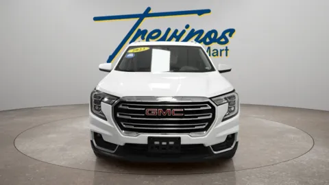 More photos of 2023 GMC Terrain SLT at Trevinos Auto Mart, TX