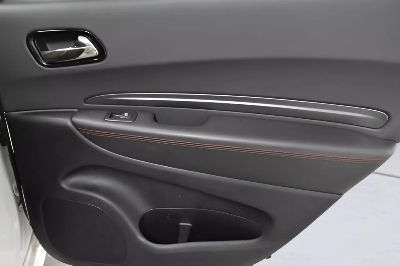 2023 Dodge Durango GT Plus photo 35