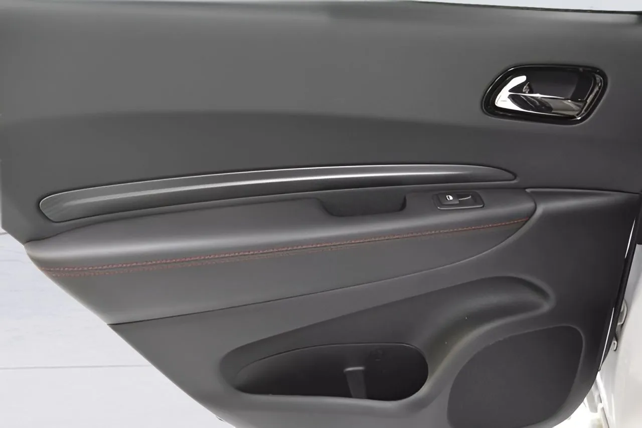 2023 Dodge Durango GT Plus photo 5