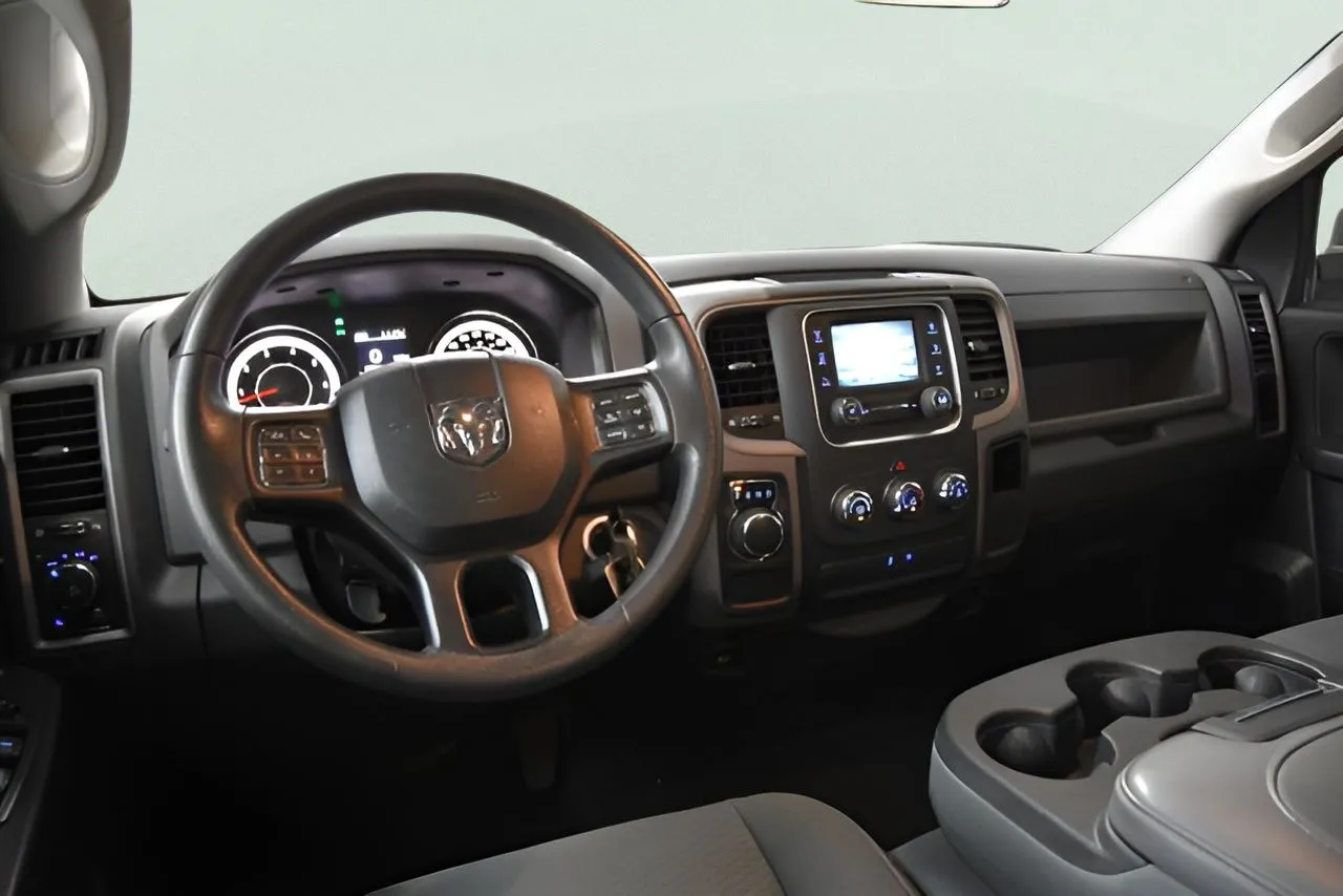 2018 Ram 1500 Express photo 36