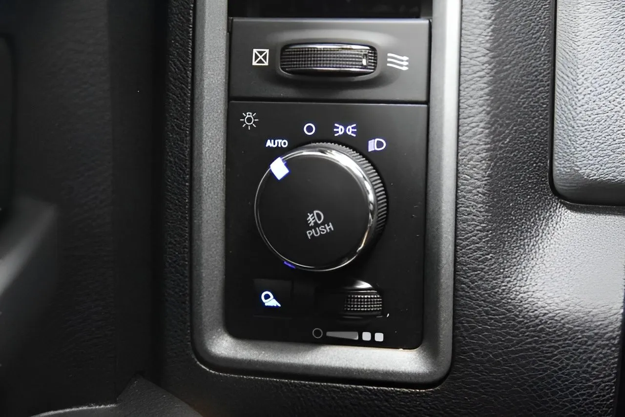 2018 Ram 1500 Express photo 21
