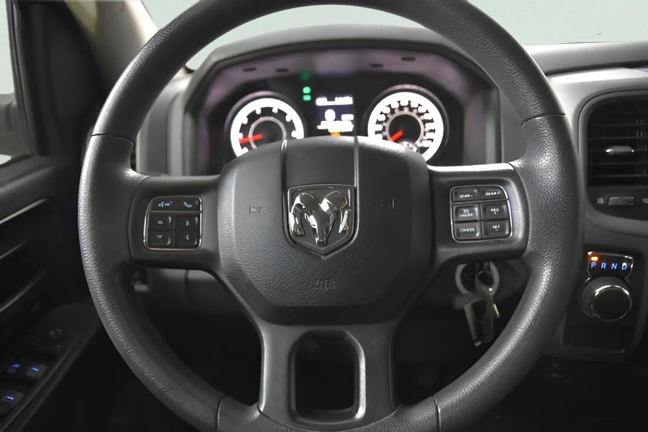 2018 Ram 1500 Express photo 32