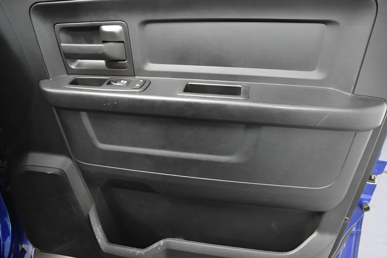 2018 Ram 1500 Express photo 18