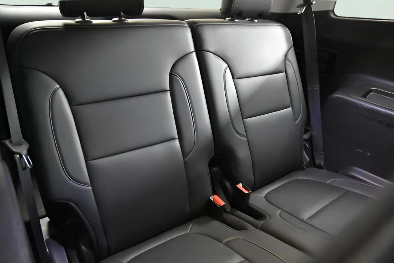 2023 Gmc Acadia SLT photo 28