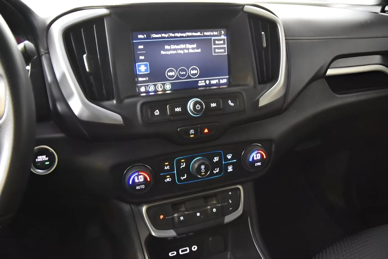 2023 Gmc Terrain SLE photo 32