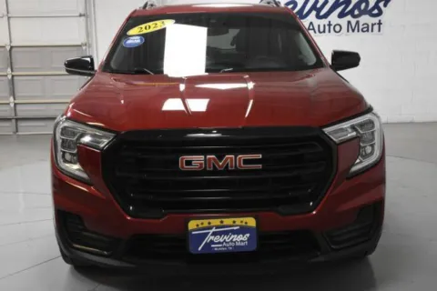 More photos of 2023 GMC Terrain SLE at Trevinos Auto Mart, TX