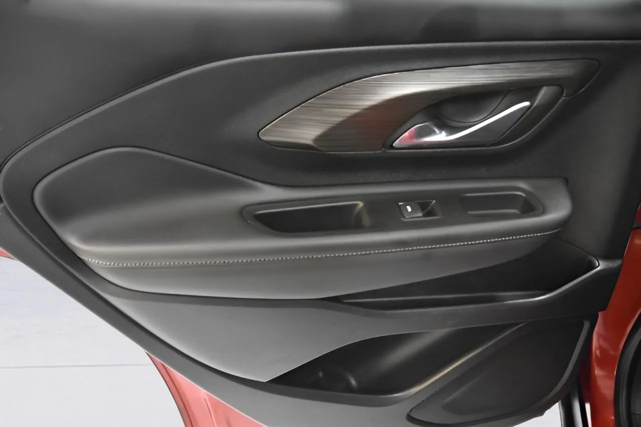2023 Gmc Terrain SLE photo 2
