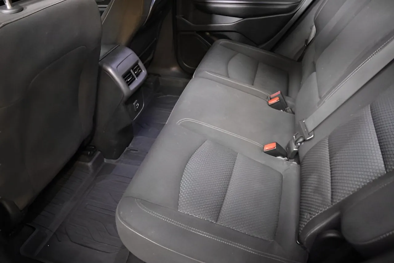 2023 Gmc Terrain SLE photo 35