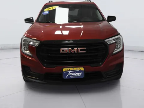 More photos of 2023 GMC Terrain SLE at Trevinos Auto Mart, TX