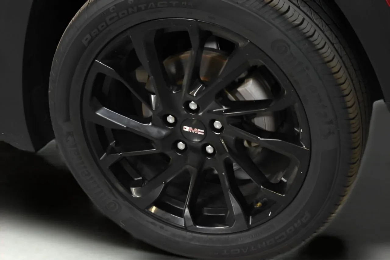 2023 Gmc Terrain SLE photo 27