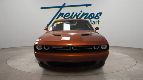 More photos of 2021 Dodge Challenger SXT at Trevinos Auto Mart, TX