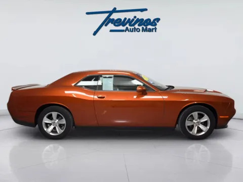 More photos of 2021 Dodge Challenger SXT at Trevinos Auto Mart, TX