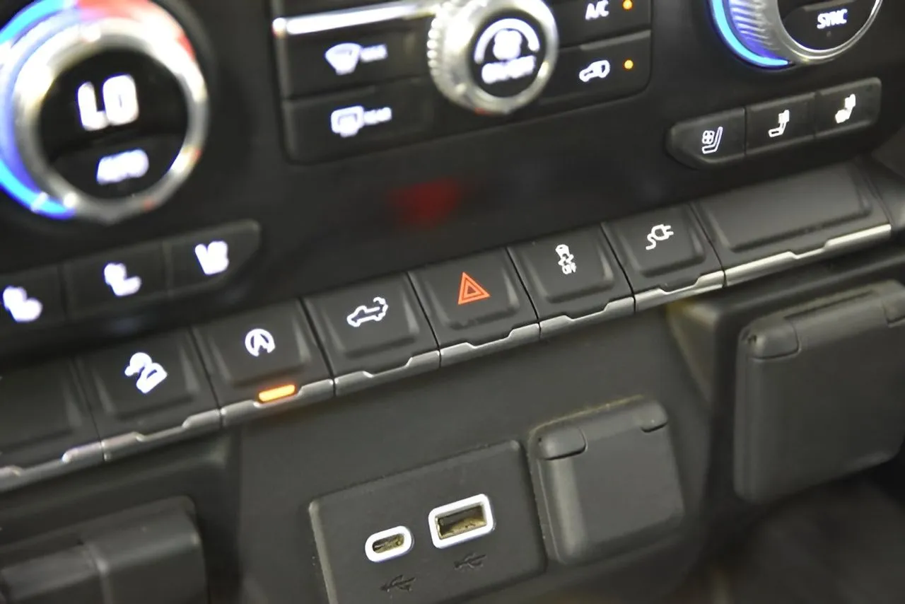 2019 Gmc Sierra 1500 SLT photo 25