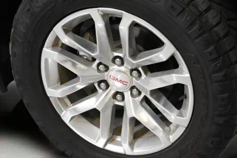 More photos of 2019 GMC Sierra 1500 SLT at Trevinos Auto Mart, TX