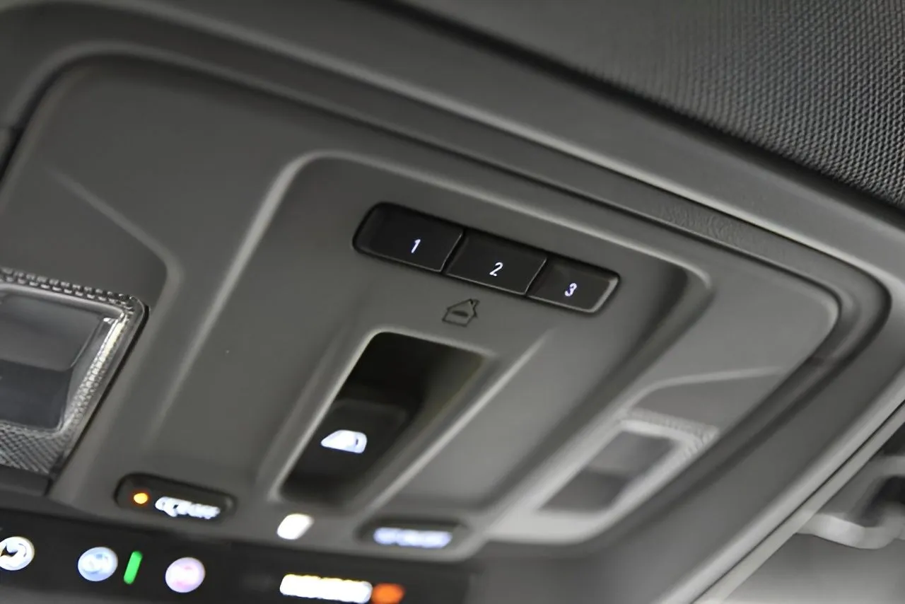 2019 Gmc Sierra 1500 SLT photo 12