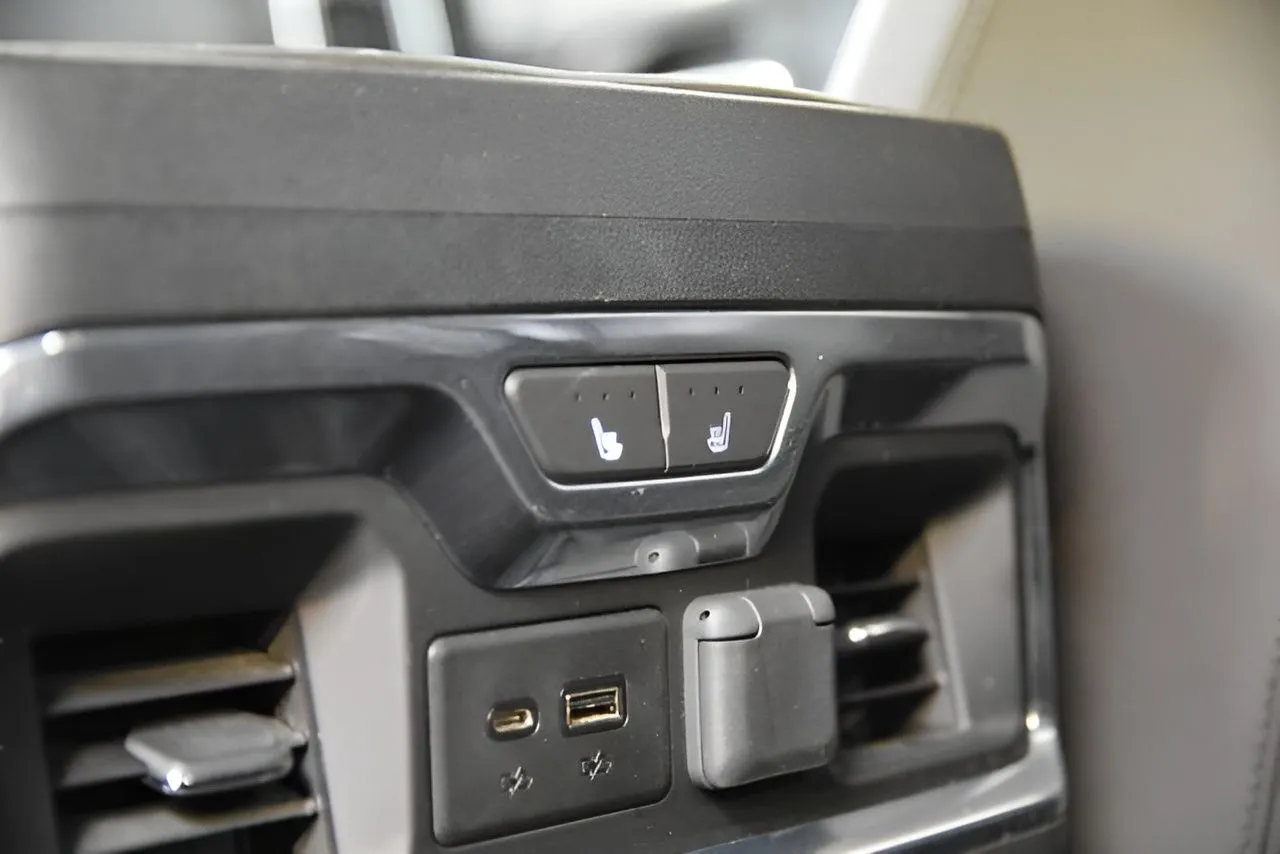 2019 Gmc Sierra 1500 SLT photo 28