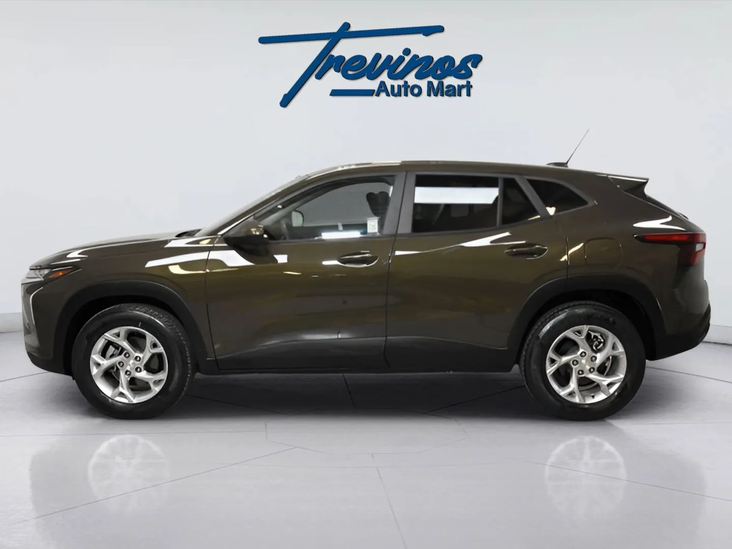 2024 Chevrolet Trax LS photo 14
