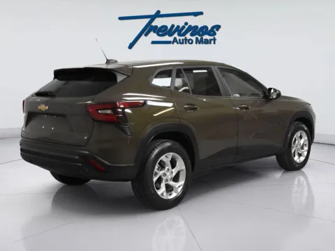 Photos of 2024 Chevrolet Trax LS for sale in McAllen, TX at Trevinos Auto Mart