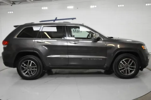 More photos of 2021 Jeep Grand Cherokee Limited at Trevinos Auto Mart, TX