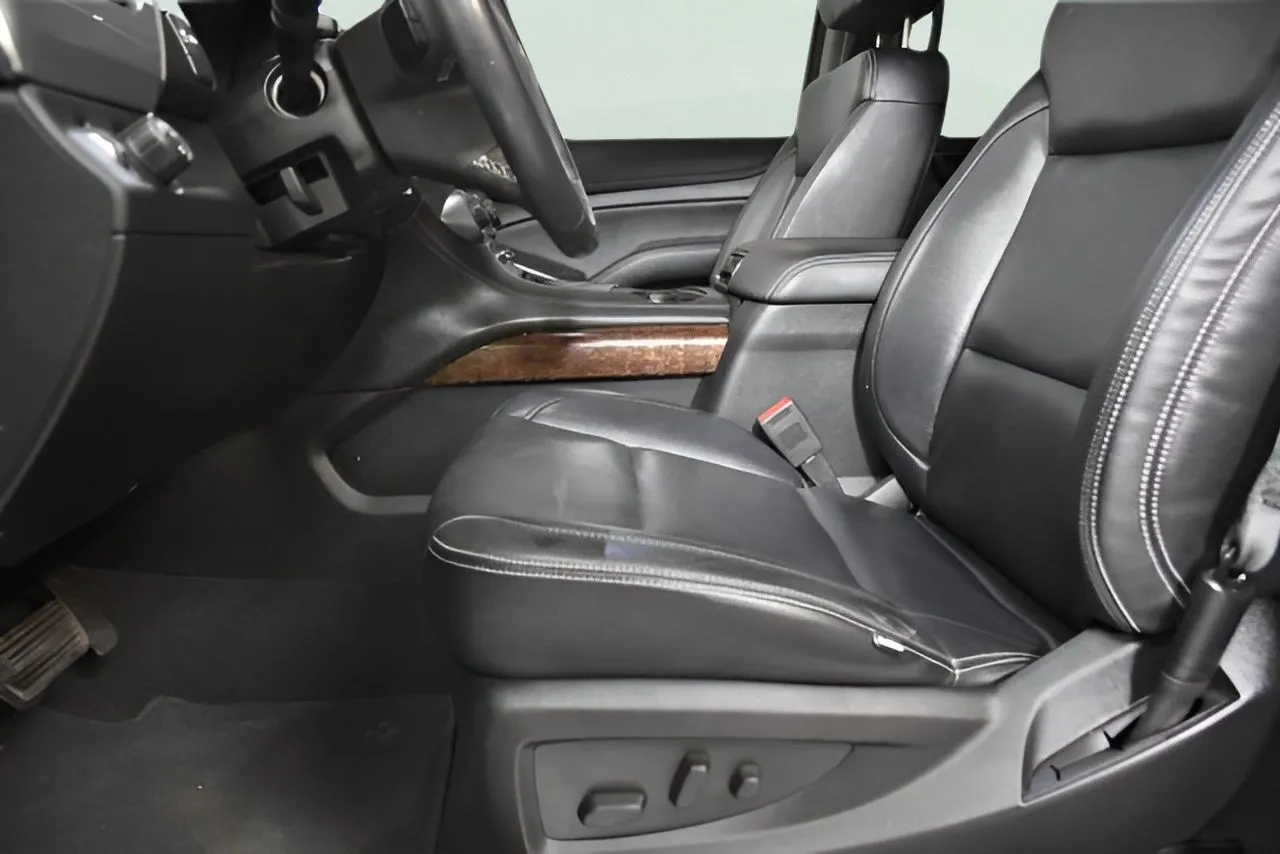 2020 Chevrolet Tahoe LS photo 17