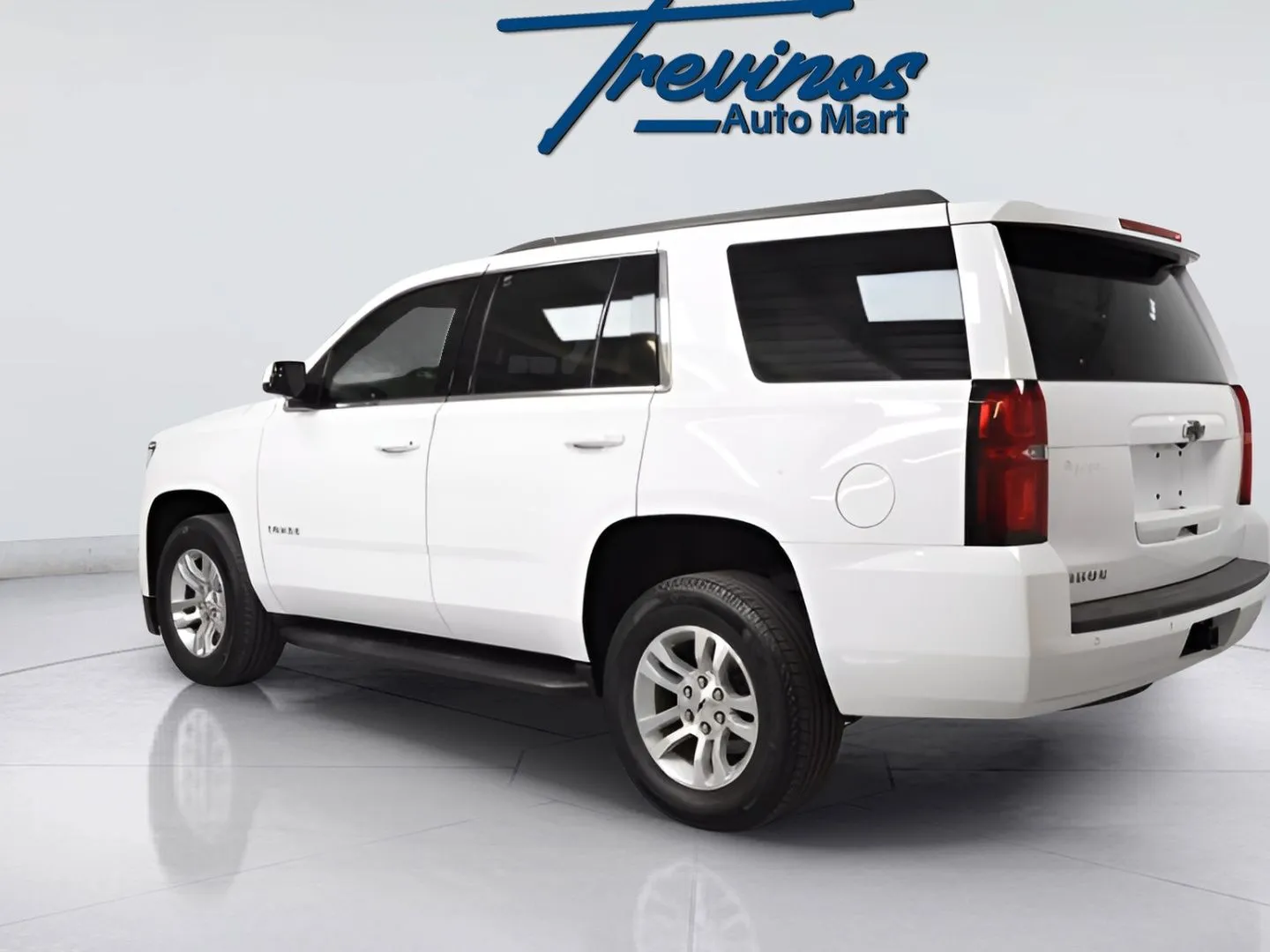 2020 Chevrolet Tahoe LS photo 4