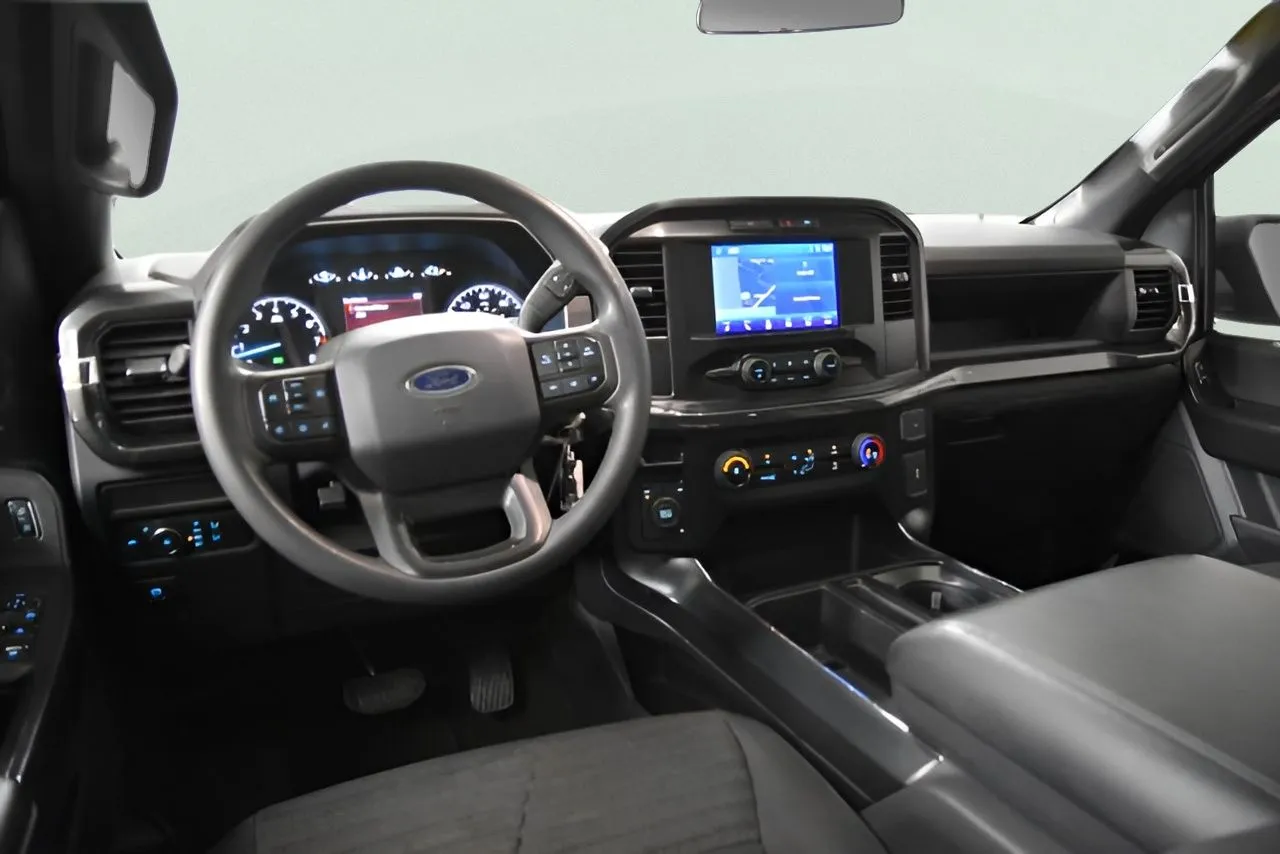 2022 Ford F-150 XL photo 10