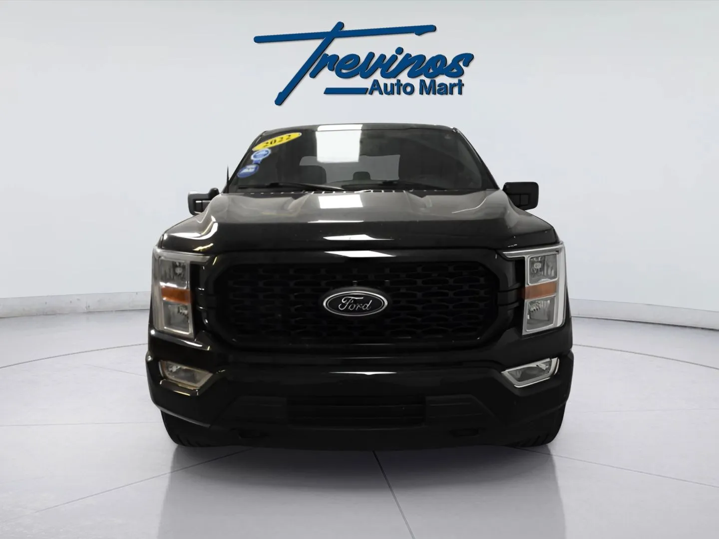 2022 Ford F-150 XL photo 2