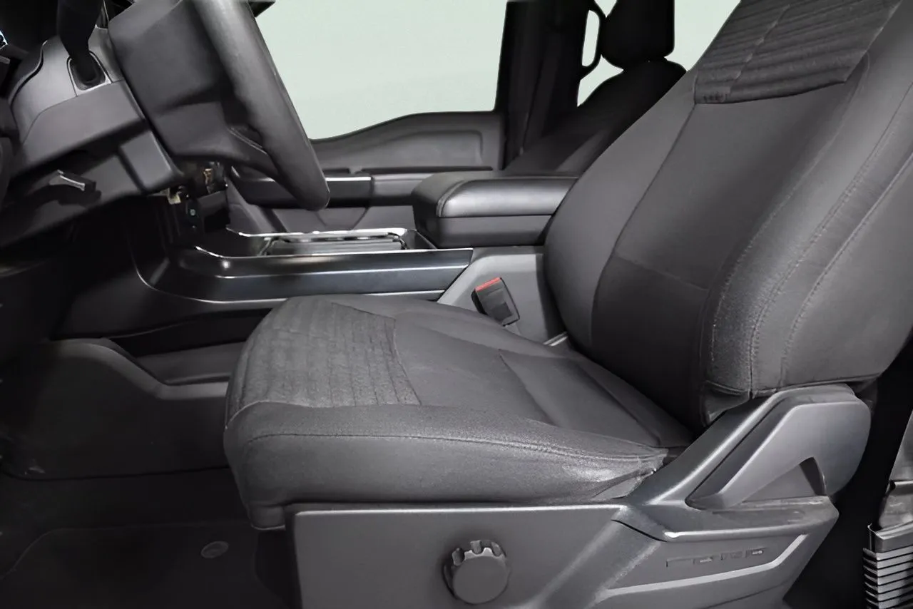 2022 Ford F-150 XL photo 17