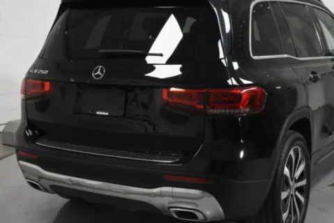 Another view of 2021 Mercedes-Benz GLB 250 for sale in McAllen, TX at Trevinos Auto Mart