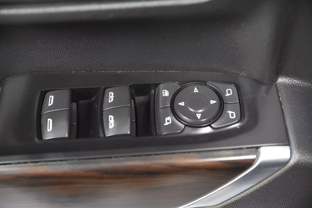 2020 GMC Sierra 1500 SLT - Photo 10