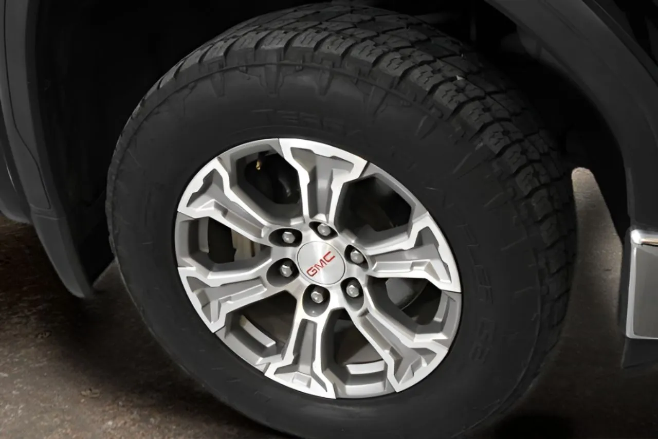 2020 GMC Sierra 1500 SLT - Photo 41