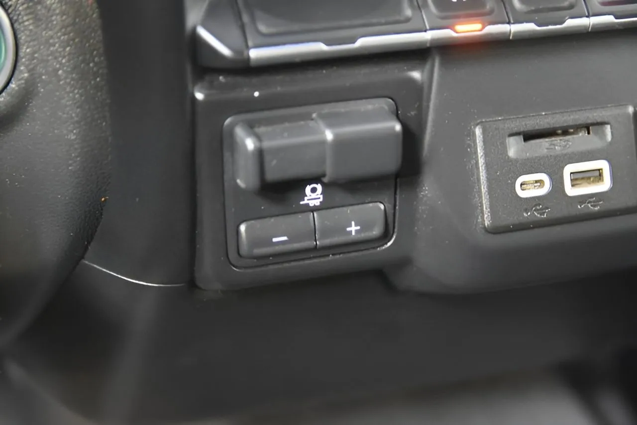 2020 GMC Sierra 1500 SLT - Photo 22