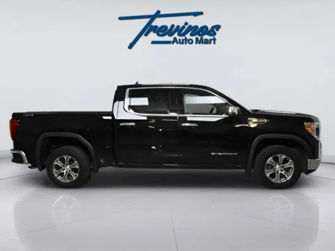 More photos of 2020 GMC Sierra 1500 SLT at Trevinos Auto Mart, TX