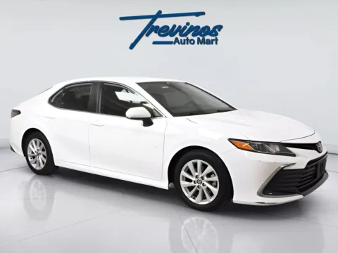 White 2022 Toyota Camry LE for sale in McAllen, TX