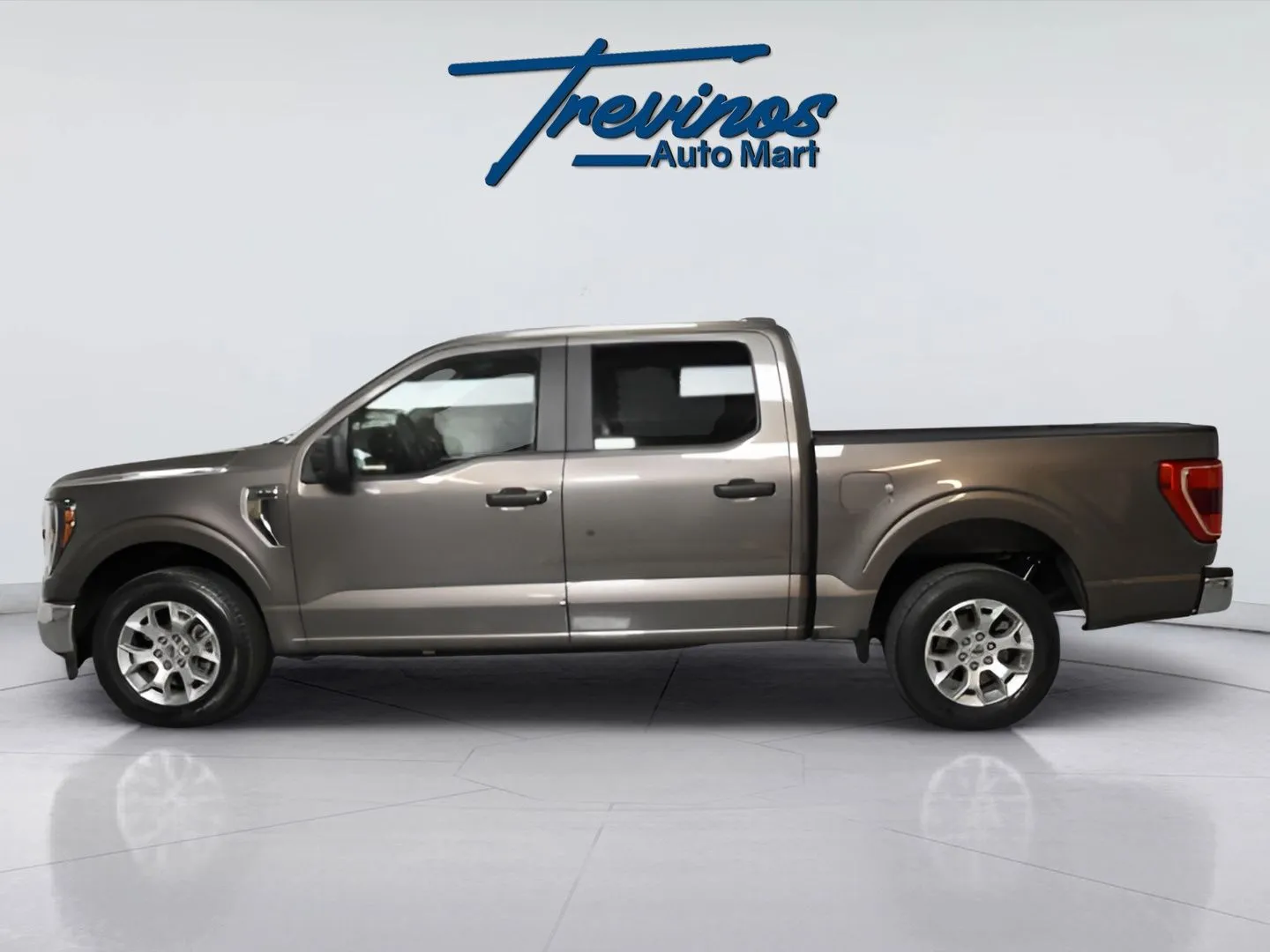 2023 Ford F-150 XLT photo 15
