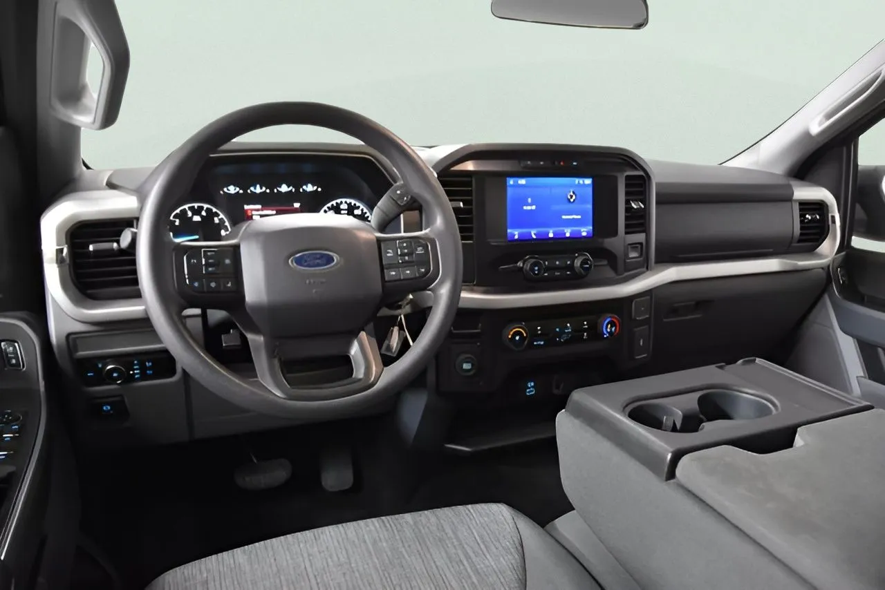2023 Ford F-150 XLT photo 21
