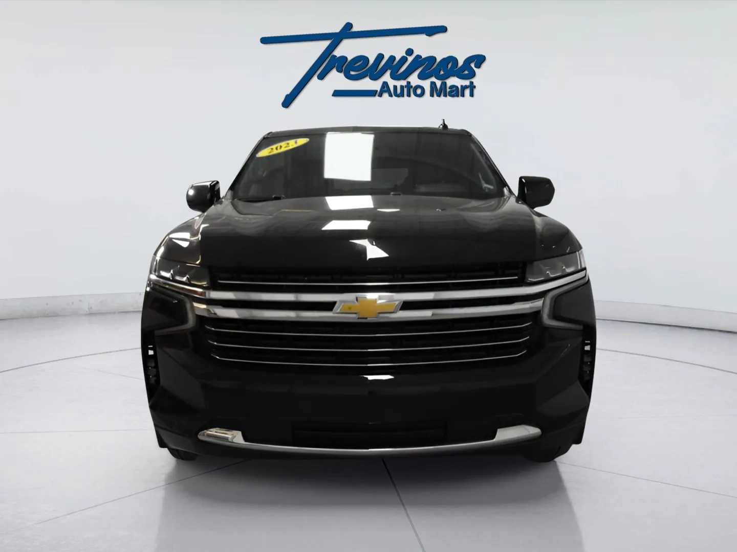 2023 Chevrolet Tahoe LT photo 2