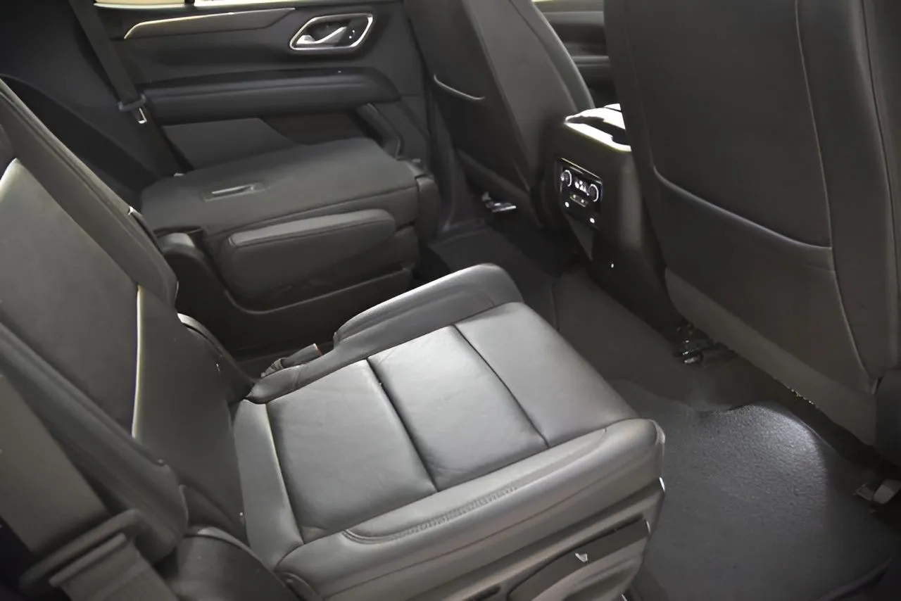 2023 Chevrolet Tahoe LT photo 13