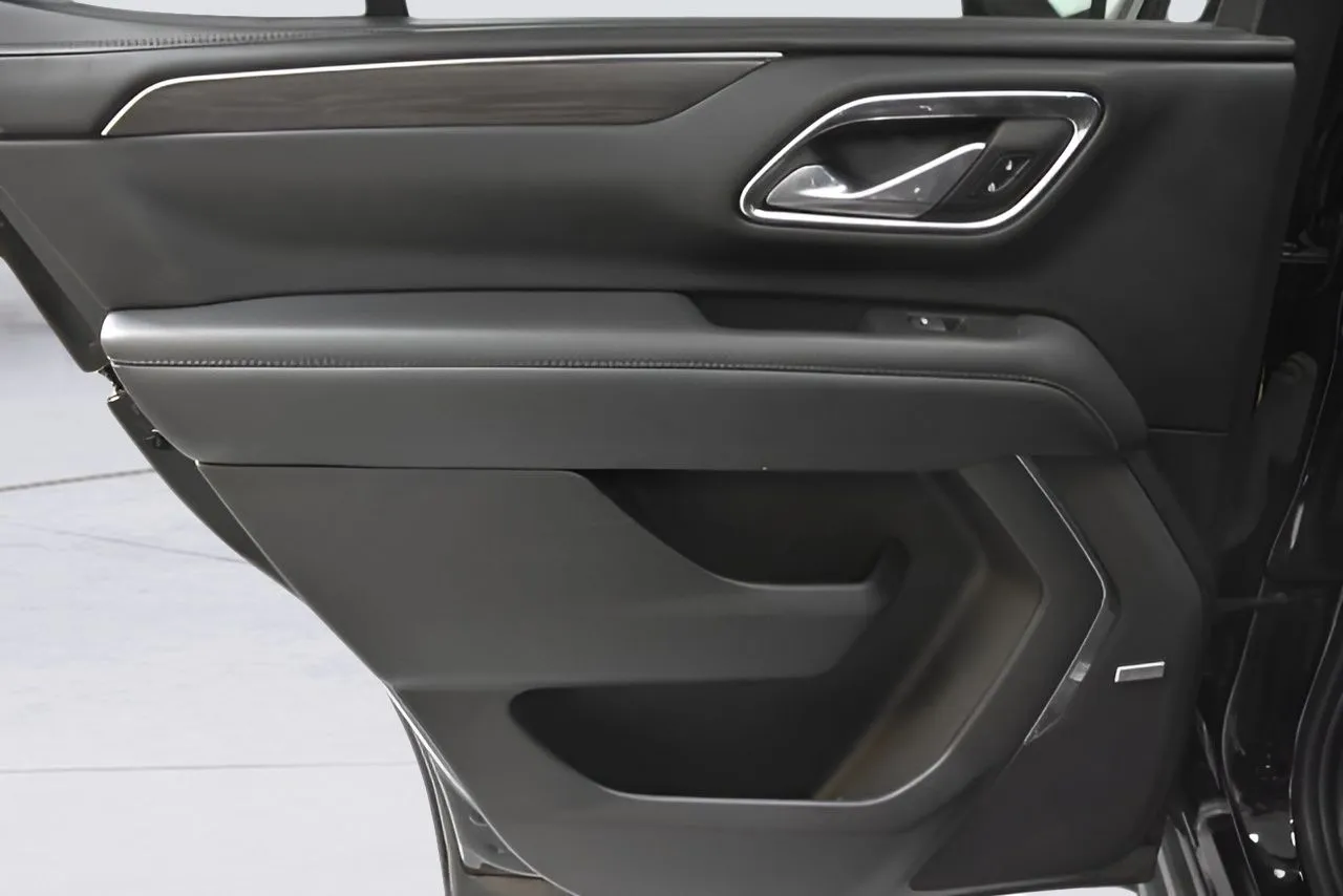 2023 Chevrolet Tahoe LT photo 5