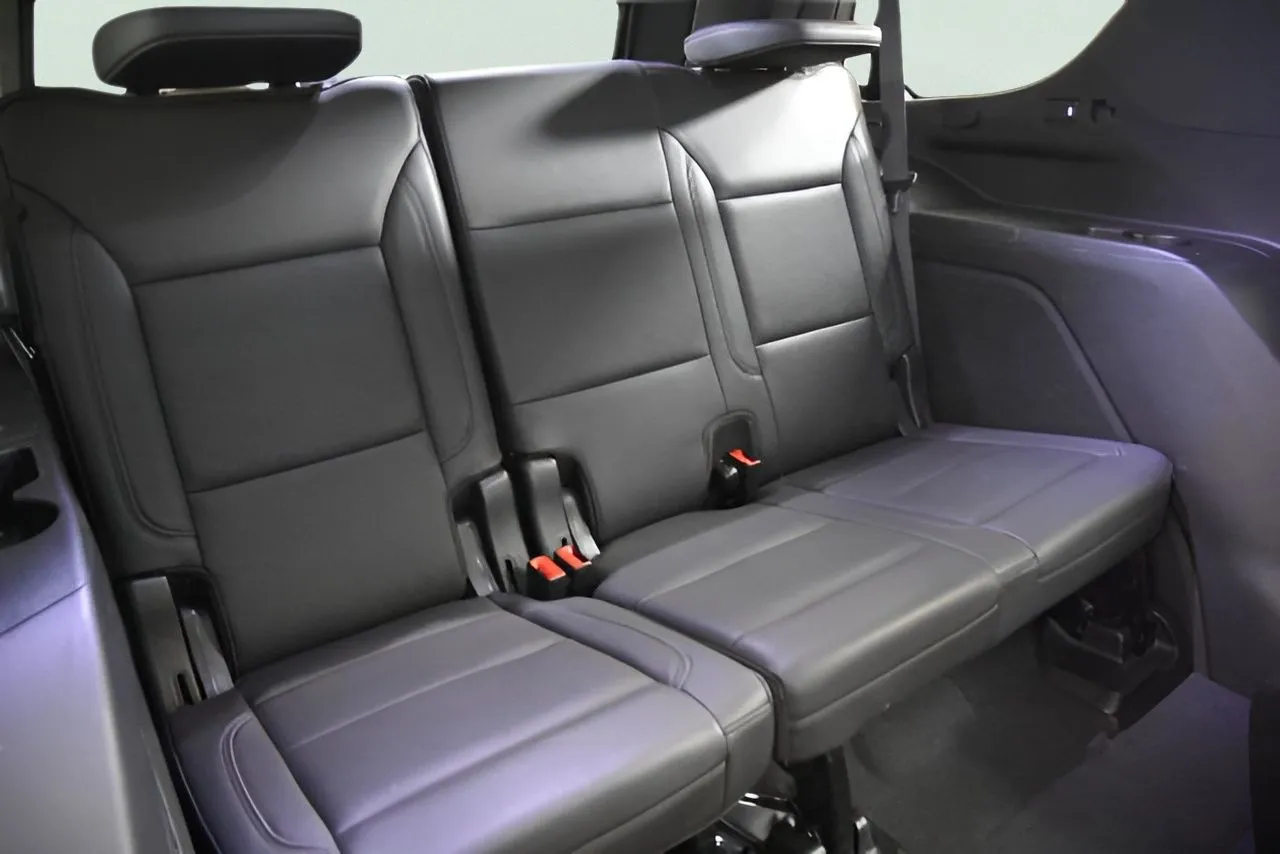 2023 Chevrolet Tahoe LT photo 28