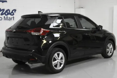 Photos of 2022 Nissan Kicks S for sale in McAllen, TX at Trevinos Auto Mart