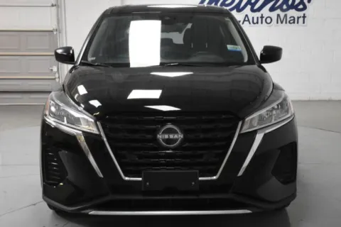 More photos of 2022 Nissan Kicks S at Trevinos Auto Mart, TX
