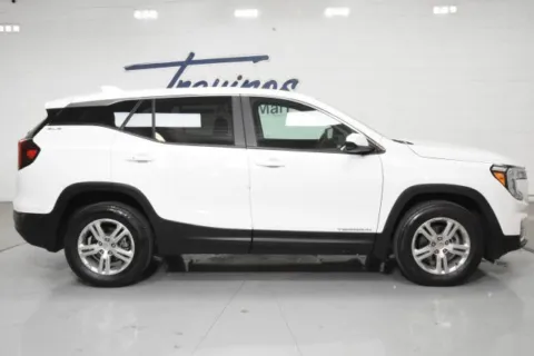 More photos of 2024 GMC Terrain SLE at Trevinos Auto Mart, TX
