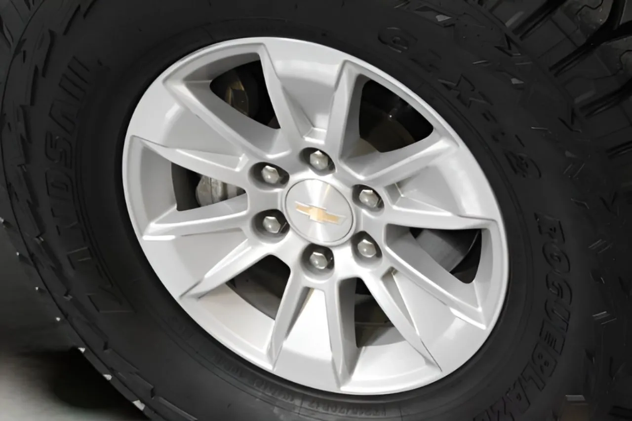 2023 Chevrolet Silverado 1500 LT photo 29