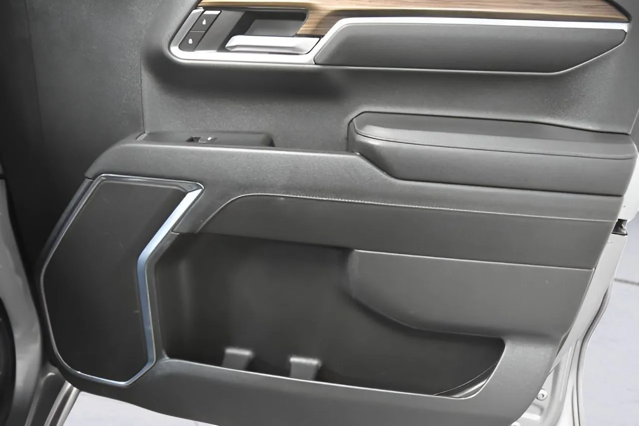 2023 Chevrolet Silverado 1500 LT photo 32