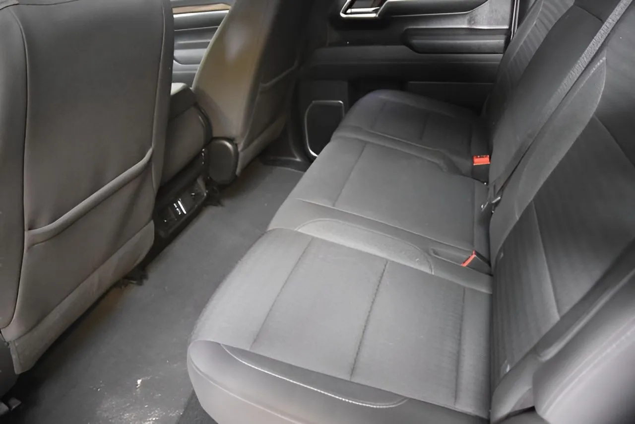 2023 Chevrolet Silverado 1500 LT photo 38