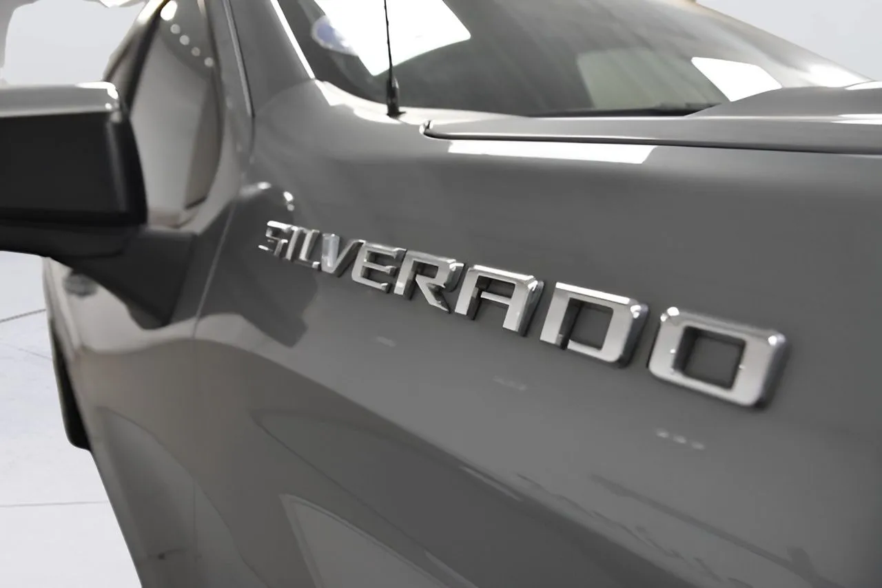 2023 Chevrolet Silverado 1500 LT photo 40