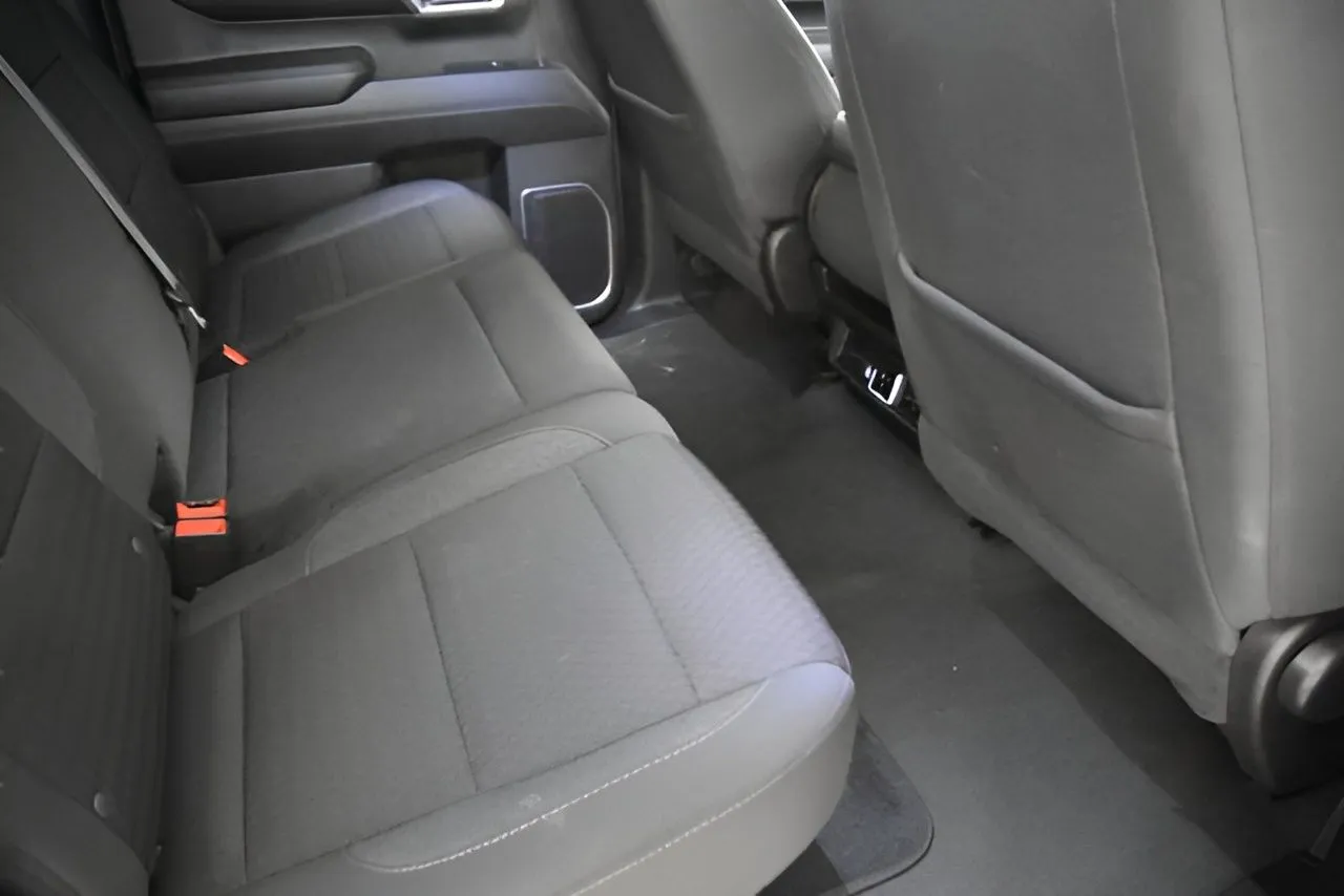 2023 Chevrolet Silverado 1500 LT photo 39