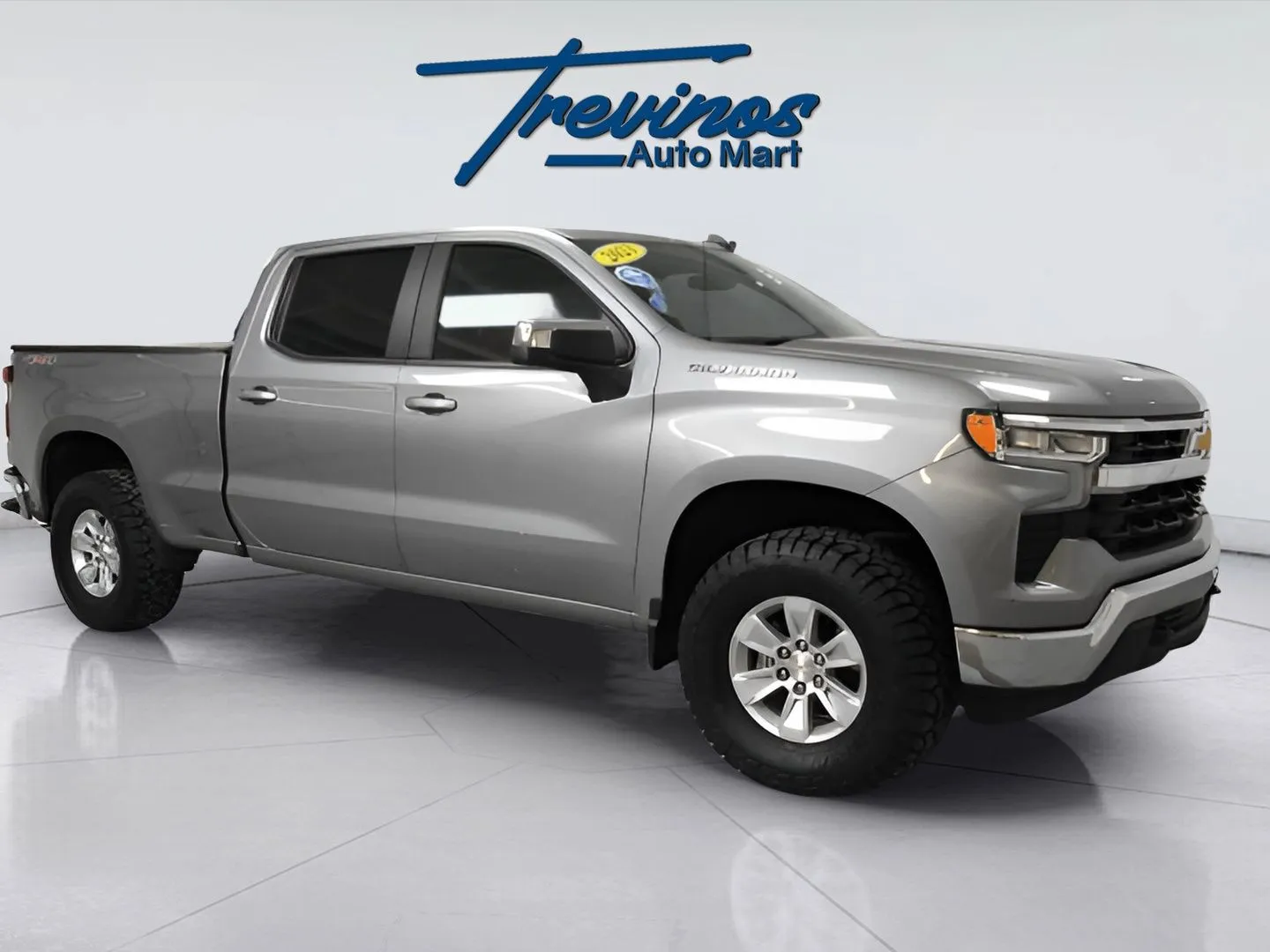 Gray 2023 Chevrolet Silverado 1500 LT for sale in McAllen, TX