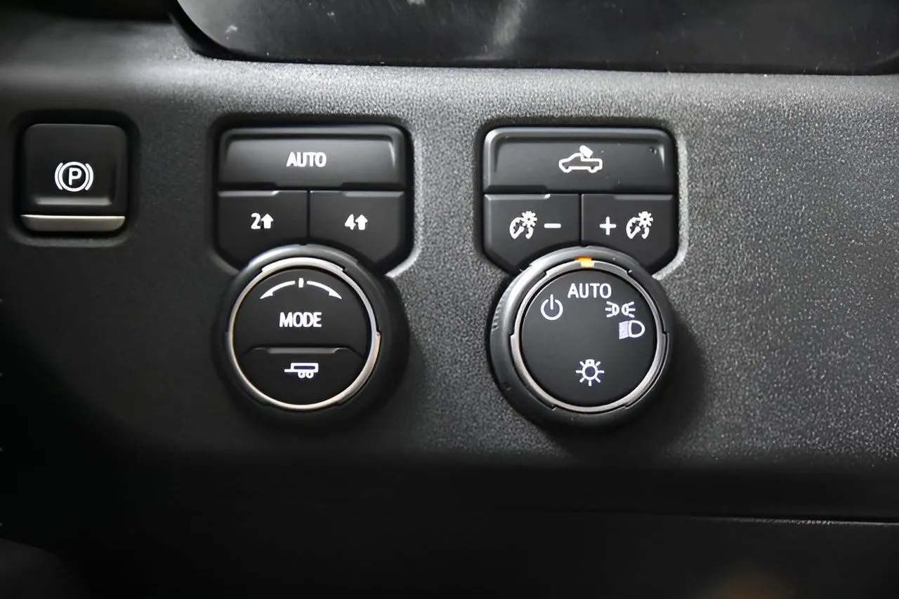 2023 Chevrolet Silverado 1500 LT photo 35